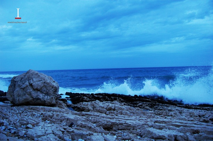 Cala Gonone, Sardegna. Formazioni rocciose lungo costa