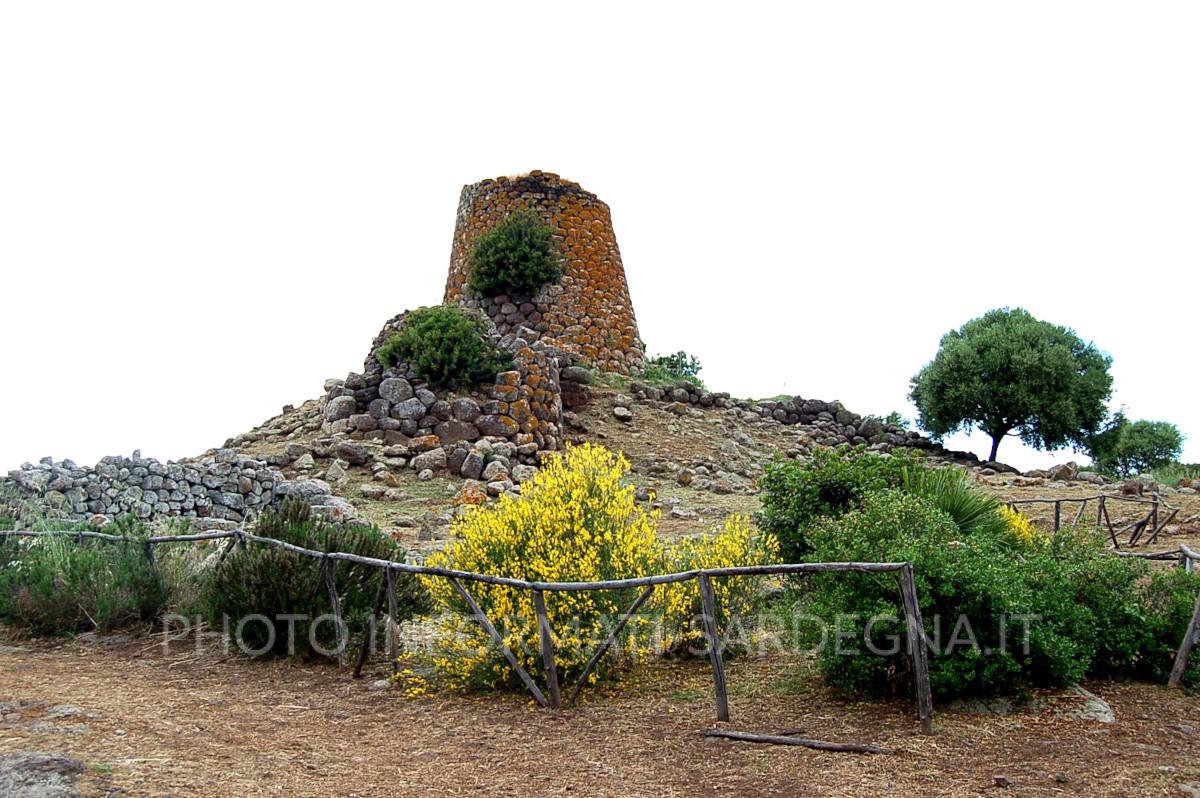 Nuraghe Nuraddeo