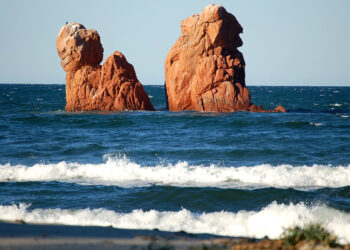 Is Scoglius Arrubius, Tortolì