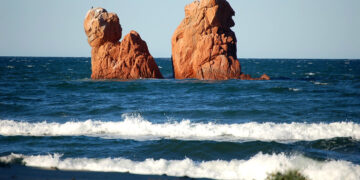 Is Scoglius Arrubius, Tortolì