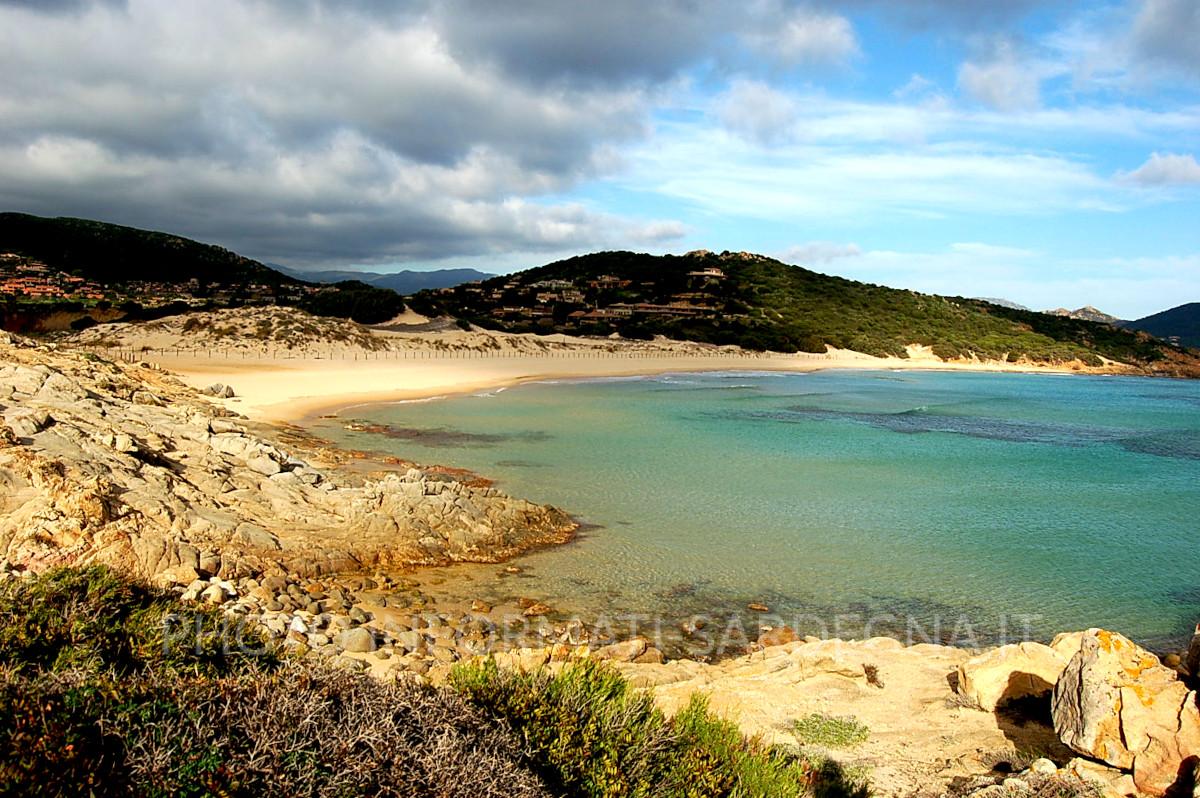 Baia di Chia, estremità ovest