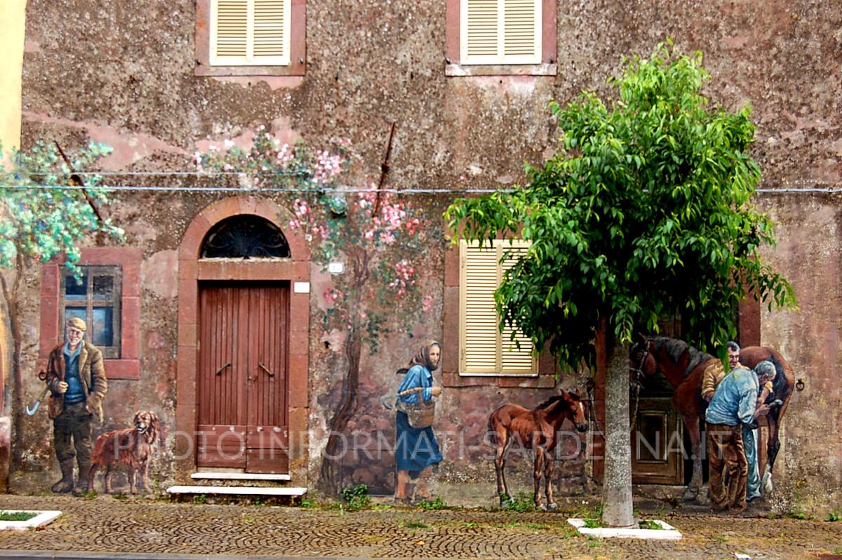 Tinnura. Murales