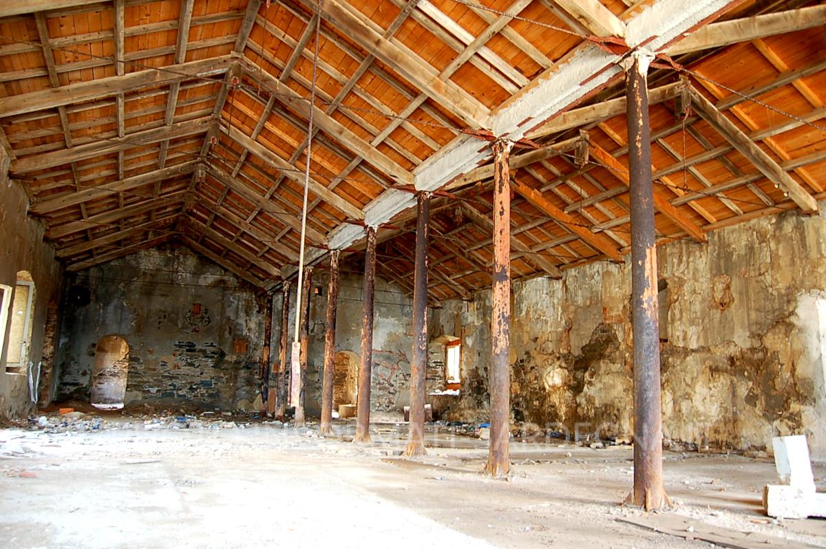 I capannoni di lavorazione dei minerali all'Argentiera. Sassari