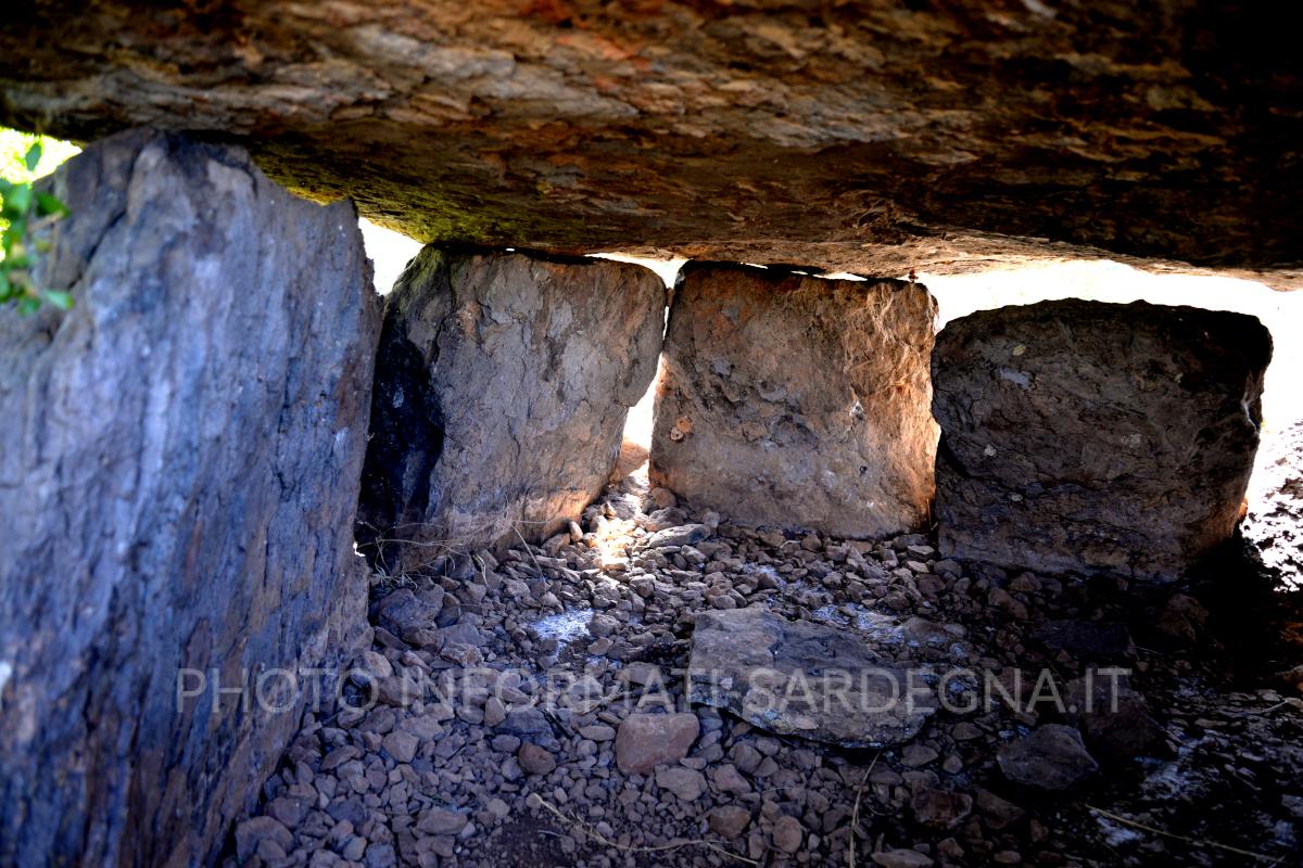 Sito archeologico, Dorgali. L'interno
