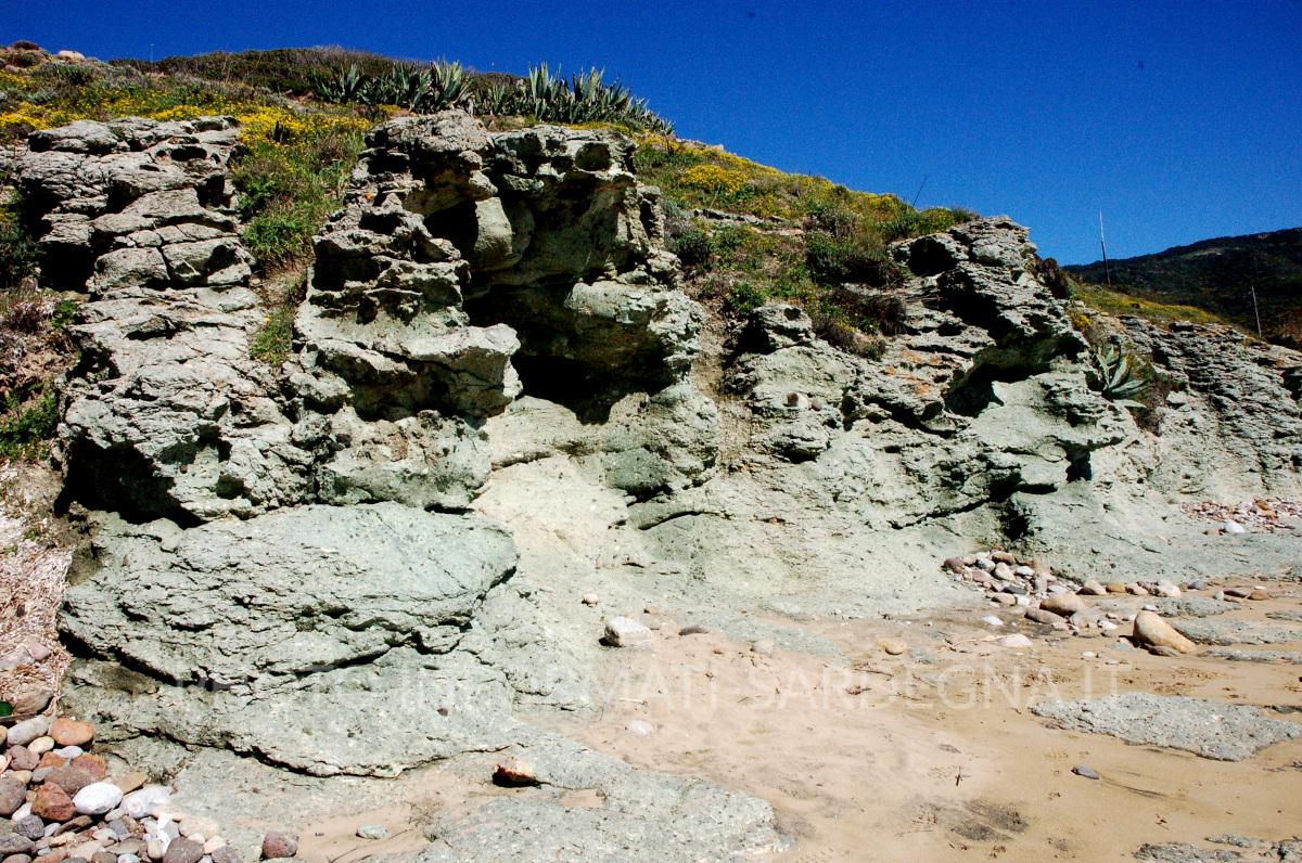 Rocce di Sardegna. Pòglina, Villanova Monteleone