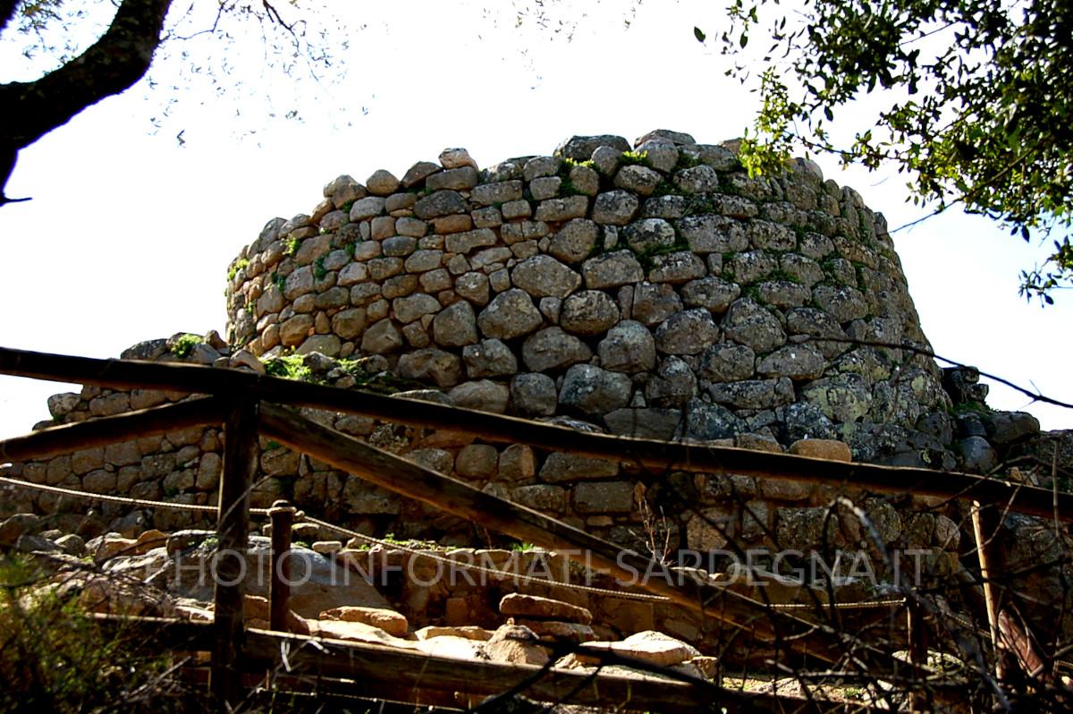 Nuraghe Albucciu, Arzachena