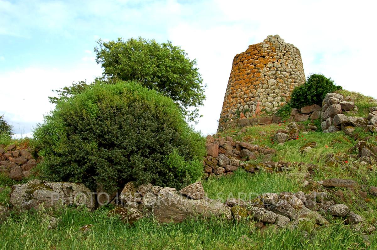 Nuraghe Nuraddeo