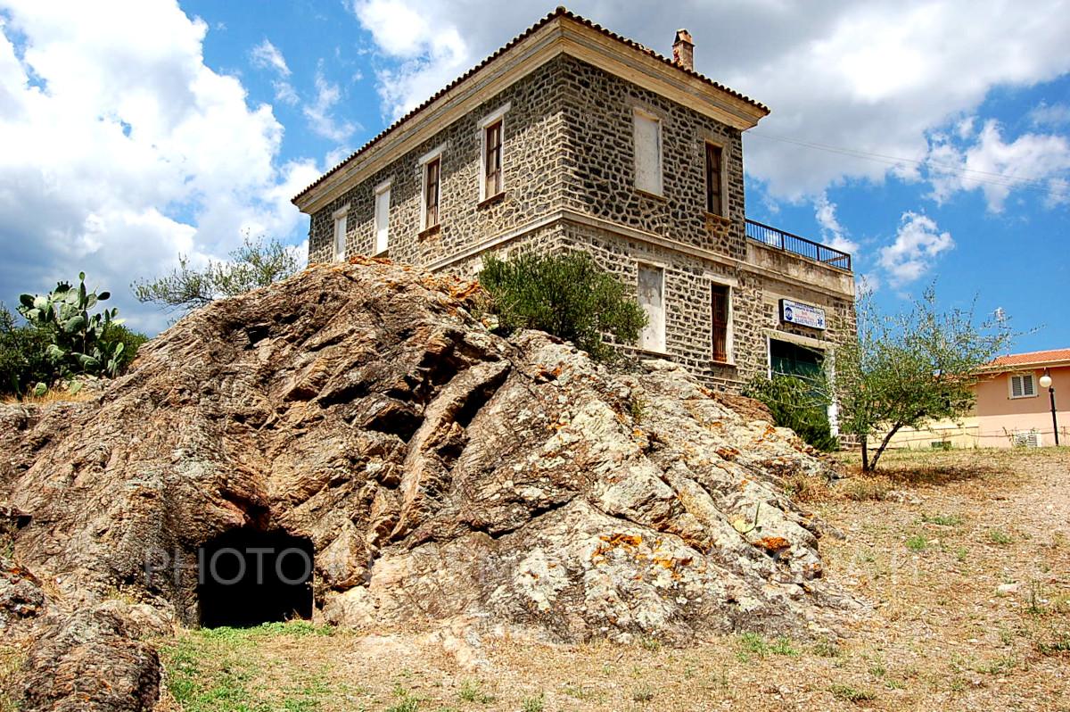 Malicas, la domus de janas di Galtellì