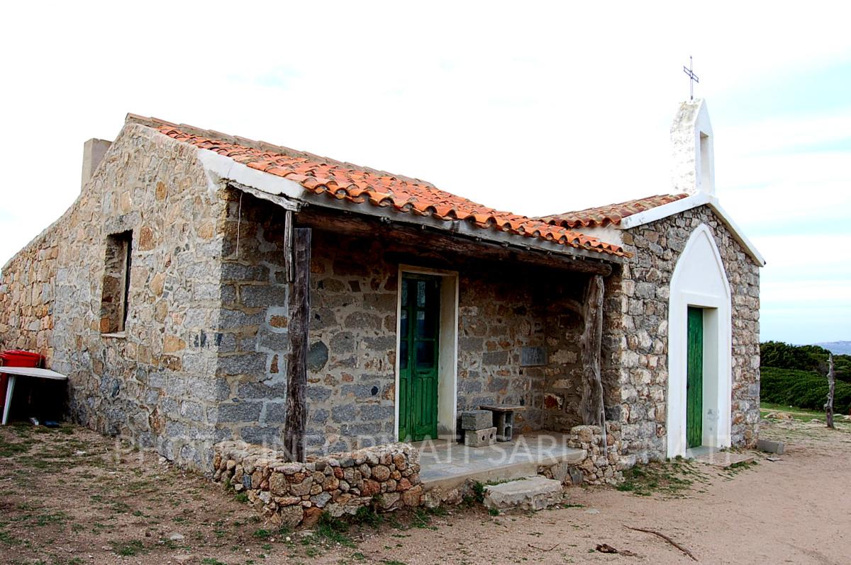 Torre Vignola e San Silverio: la chiesa ponzese 