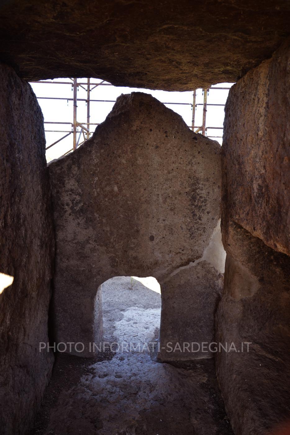 Dolmen di Sa Coveccada, Mores. 