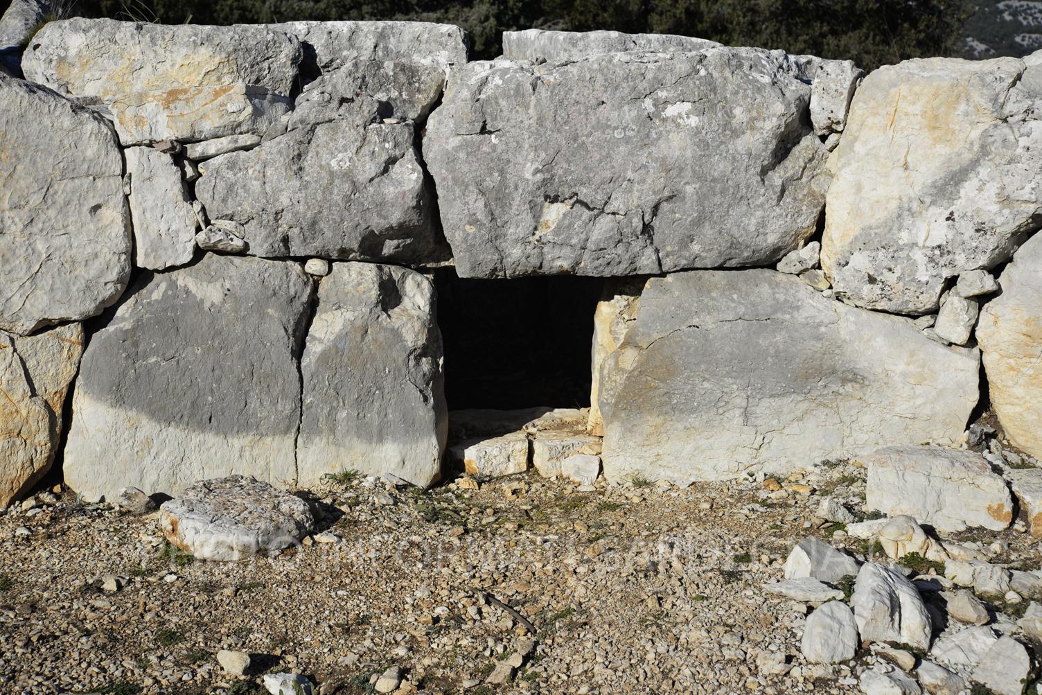 Tomba di giganti di Sa Carcara