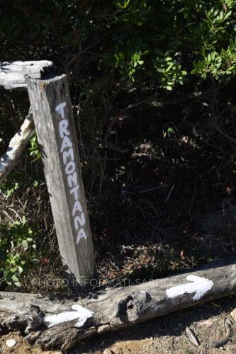 Cartellonistica per la spiaggia. Tavolara