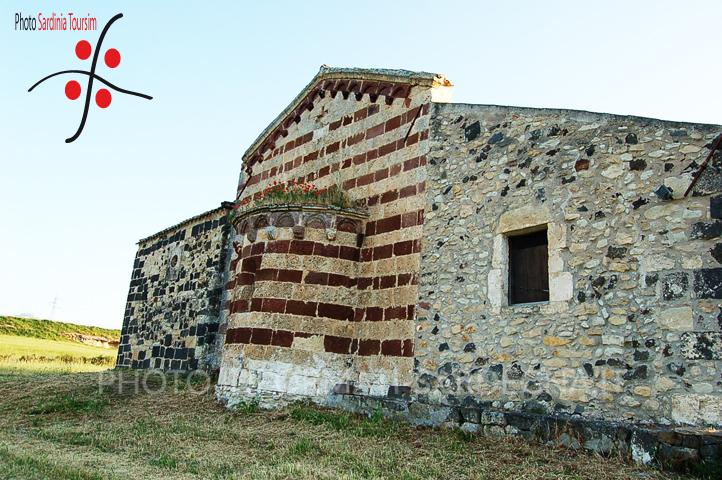 Retro della chiesa campestre di Ploaghe