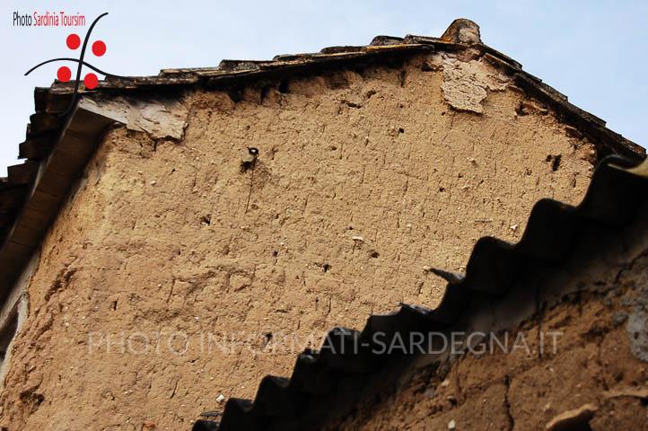 Casa privata costruita con i lardiraius a Serramanna