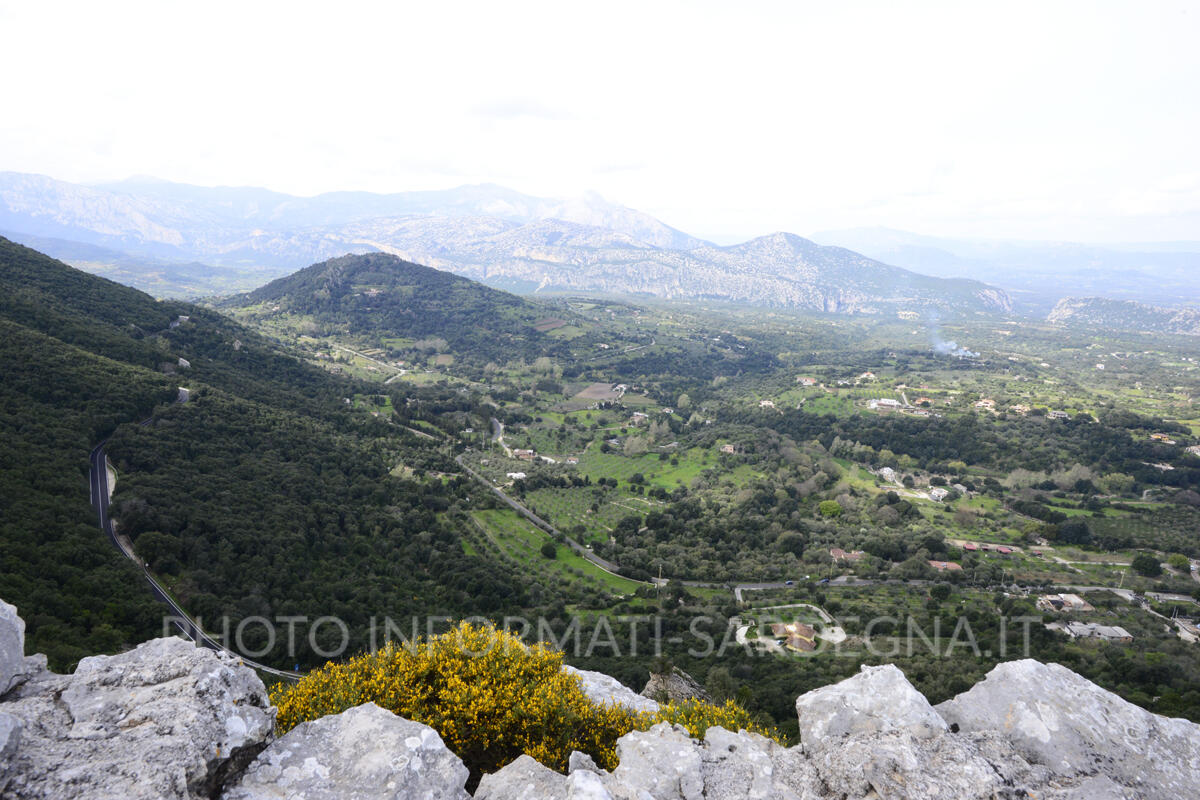Iscala 'e Omines, panorama dal crinale in direzione sud