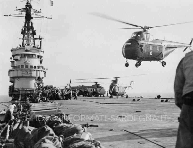 Esercito britannico durante la Crisi di Suez. Foto: Royal Navy official photographer. 
