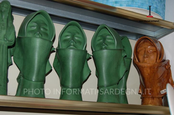 Ceramica artistica della Sardegna, testine bronzate dorgalesi 