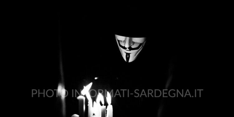 Saviano sotto scorta Foto di Elimende Inagella su Unsplash