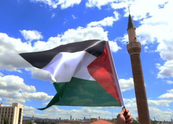 Foto di Hakan Nural su Unsplash