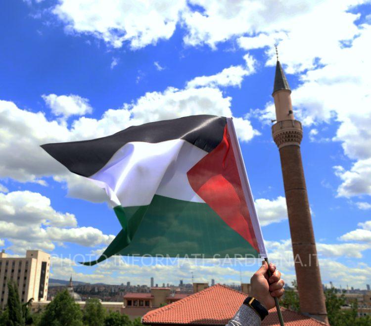 Foto di Hakan Nural su Unsplash