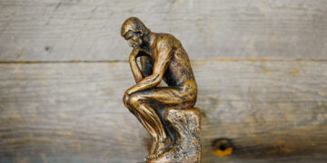 Differenza tra movimenti culturali e intellettuali. Foto di Kenny Eliason su Unsplash