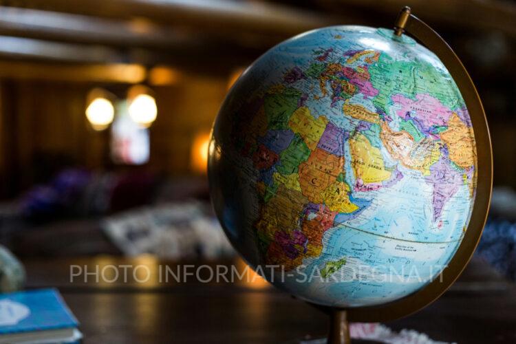 Come trovare le coordinate geografiche di un punto. Foto di Kyle Glenn su Unsplash