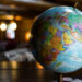 Come trovare le coordinate geografiche di un punto. Foto di Kyle Glenn su Unsplash