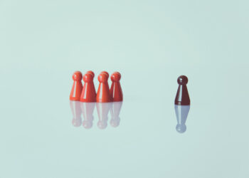 Pontida e la Lega. Foto di Markus Spiske su Unsplash