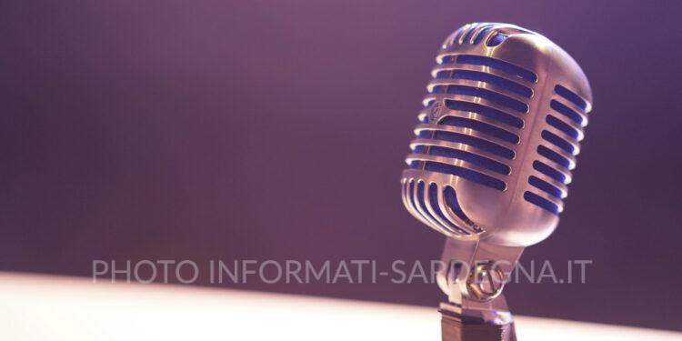 Virgin Radio Italia. Foto di Matt Botsford su Unsplash