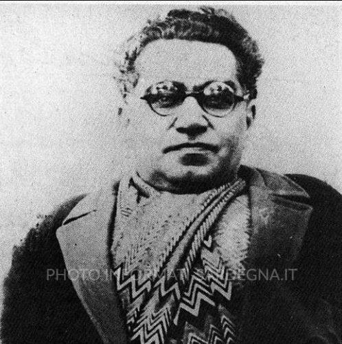 Gramsci foto segnaletica