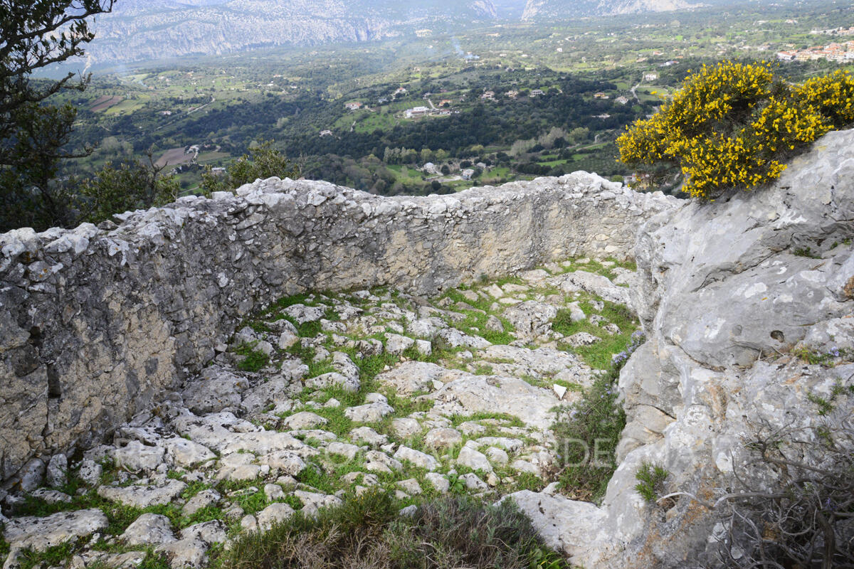 Iscala 'e Omines, tratti centrali