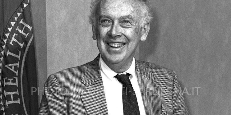 James Watson, uno degli scopritori della doppia elica del Dna