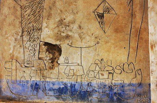 I particolari graffiti reallizzati sulla facciata della Chiesa Nostra Signora d'Itria nel1958, dallo scultore Costantino Nivola