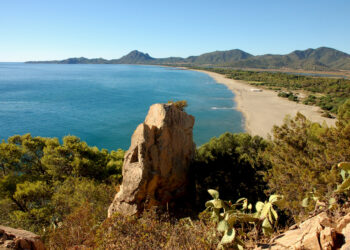 Spiaggia di Cristoluaxedu a Muravera: una perla naturale della costa sud-orientale della Sardegna