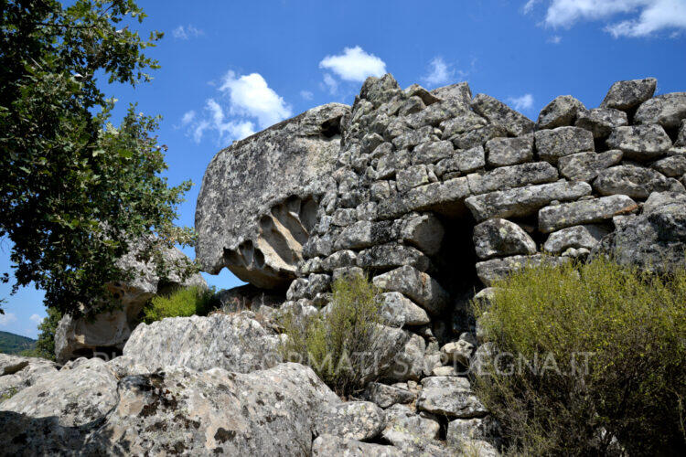 Nuraghe Castrulongu