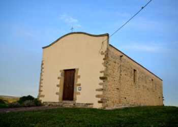 Santa Vitalia la chiesa di Simula in cima al colle Santu Giuanni
